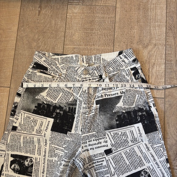 ET CLET - Newspaper - Jeans - Picture 14 of 15